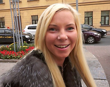 Naive 19 Year Old Blond College Cutie porn video